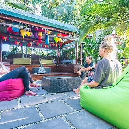 Tropic Days Boutique Hostel 凱恩斯 外观 照片
